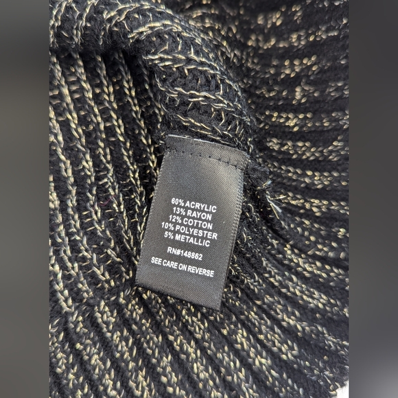 🆕 Torrid Lurex Cold Shoulder Turtle Neck Sweater (Torrid 00 & 5) - Picture 15 of 16